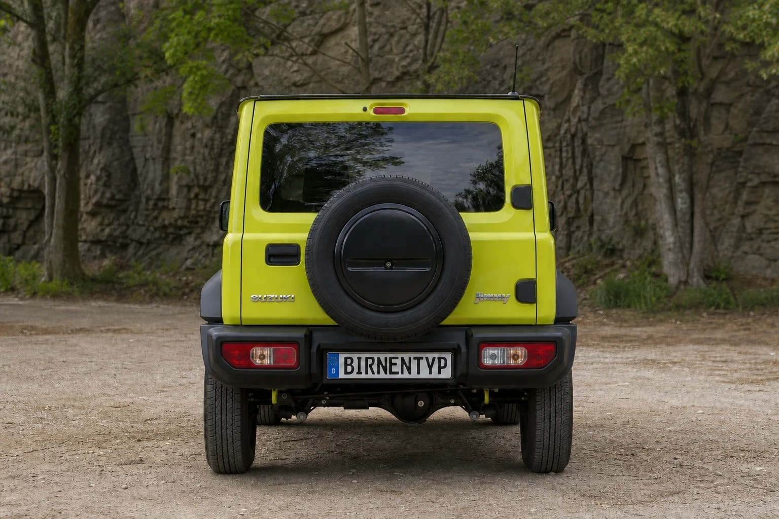 Heck-Ansicht des Suzuki Jimny 2. Gen (mit KI erzeugt)