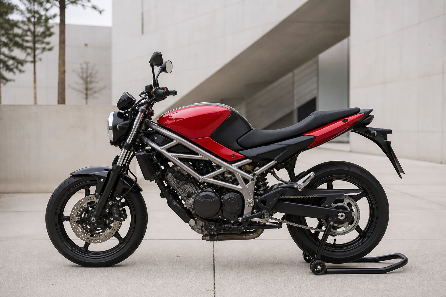Seitenansicht (Fahrerseite) der Suzuki SFV-650 (& -U, -A, -UA) -Gladius als Naked Bike (mit KI erzeugt)