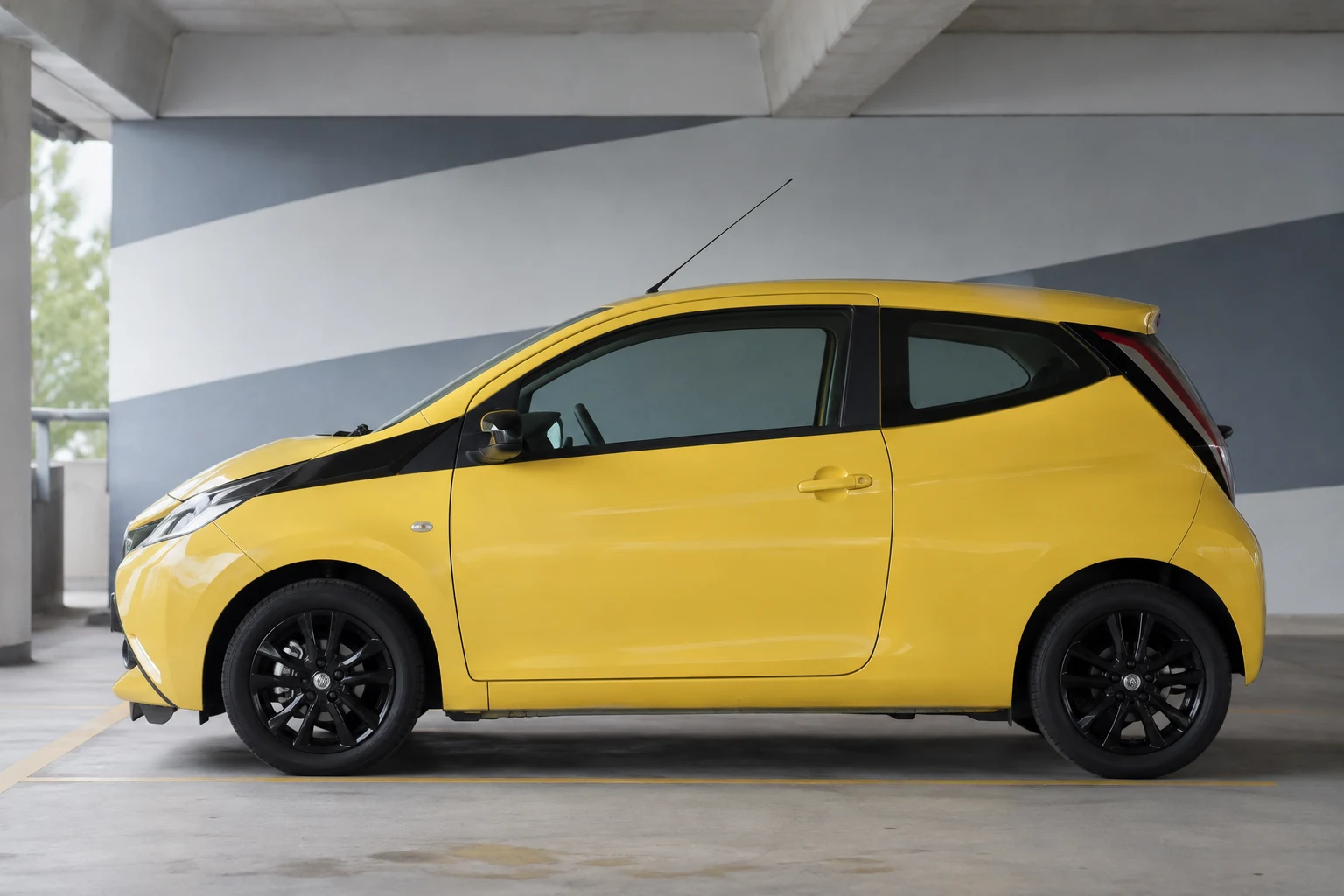 Seitenansicht (Fahrerseite) des Toyota Aygo 2. Gen als 3-Türer (mit KI erzeugt)