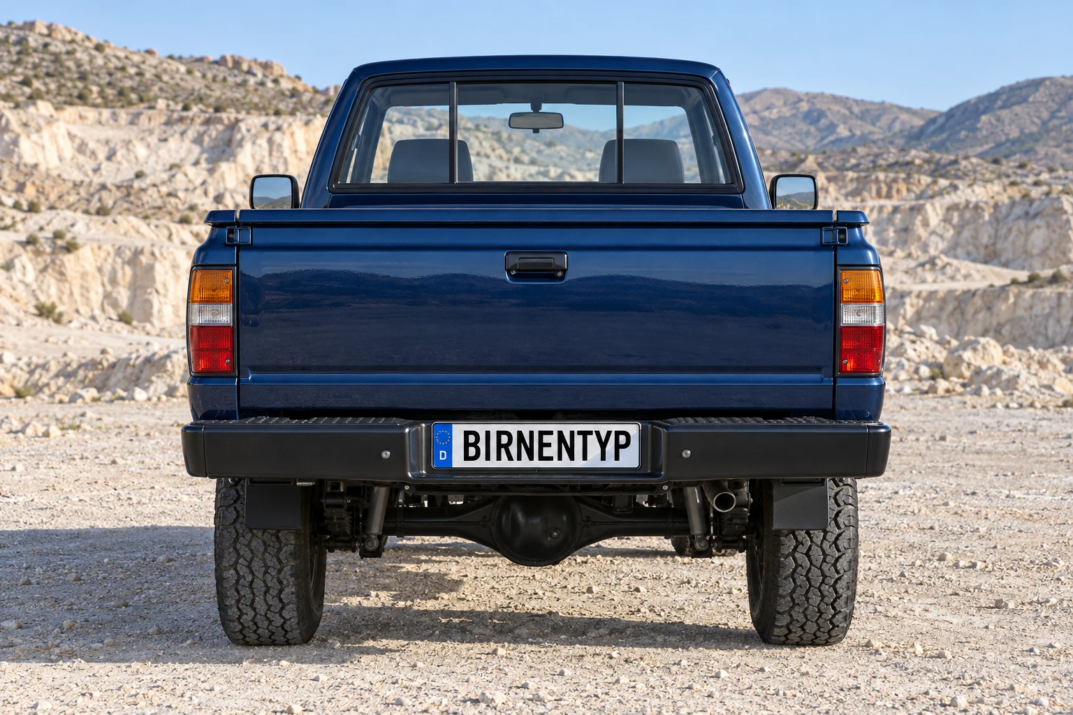 Heck-Ansicht des Toyota Hilux 1 (mit KI erzeugt)