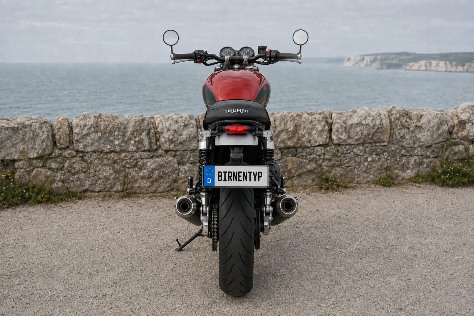 Heck-Ansicht der Triumph Speed-Twin (mit KI erzeugt)