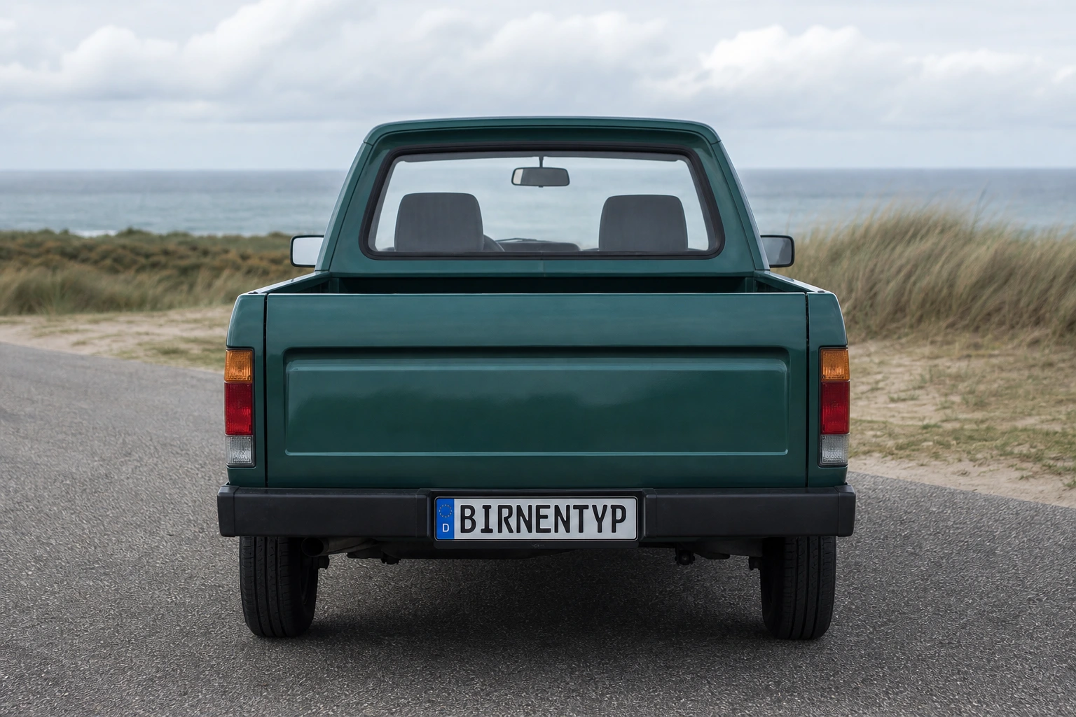 Heck-Ansicht des VW Caddy 2 (Pick-up (Typ 9U)) (mit KI erzeugt)