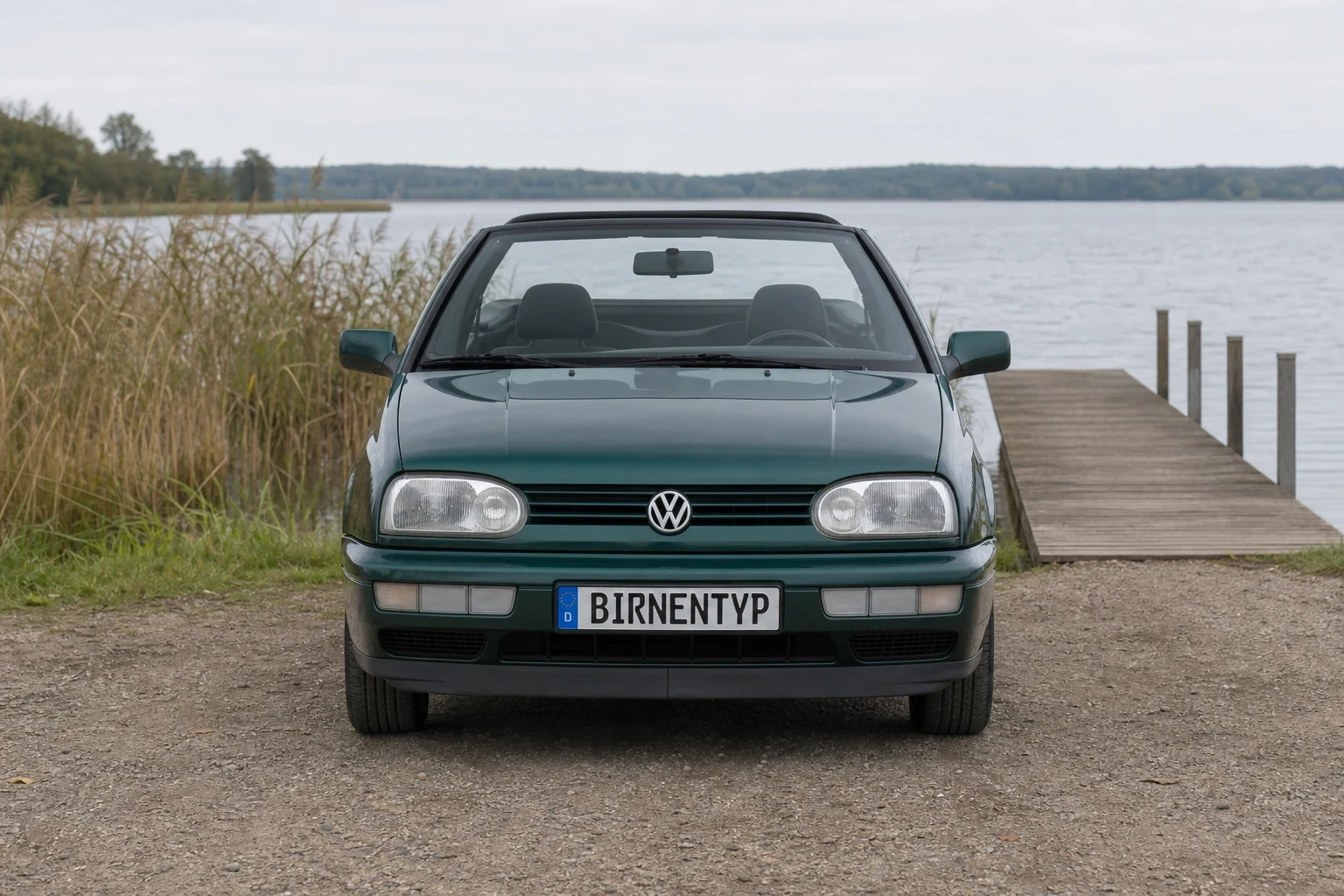 Frontansicht des VW Golf 3 (Cabriolet) (mit KI erzeugt)