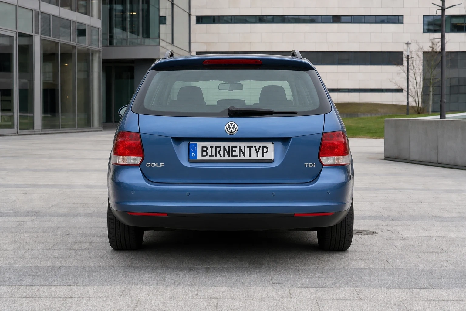 Heck-Ansicht des VW Golf 5 (Variant) (mit KI erzeugt)