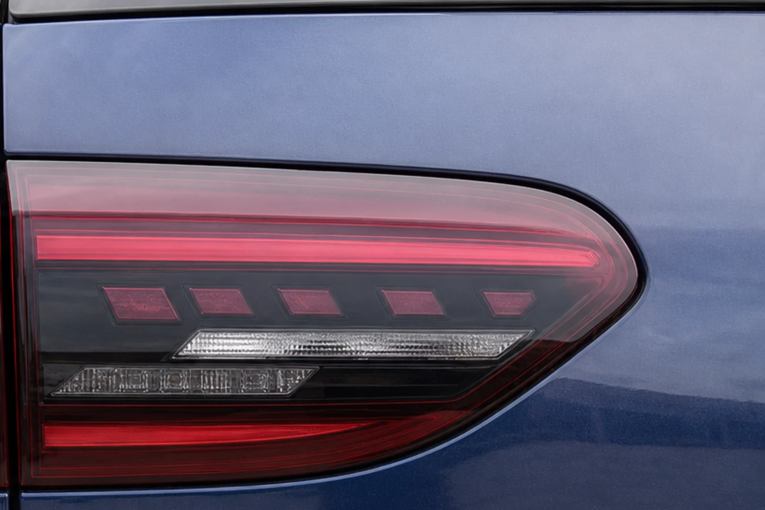 Nebelschlussleuchte des VW Golf 8 (mit KI erzeugt)
