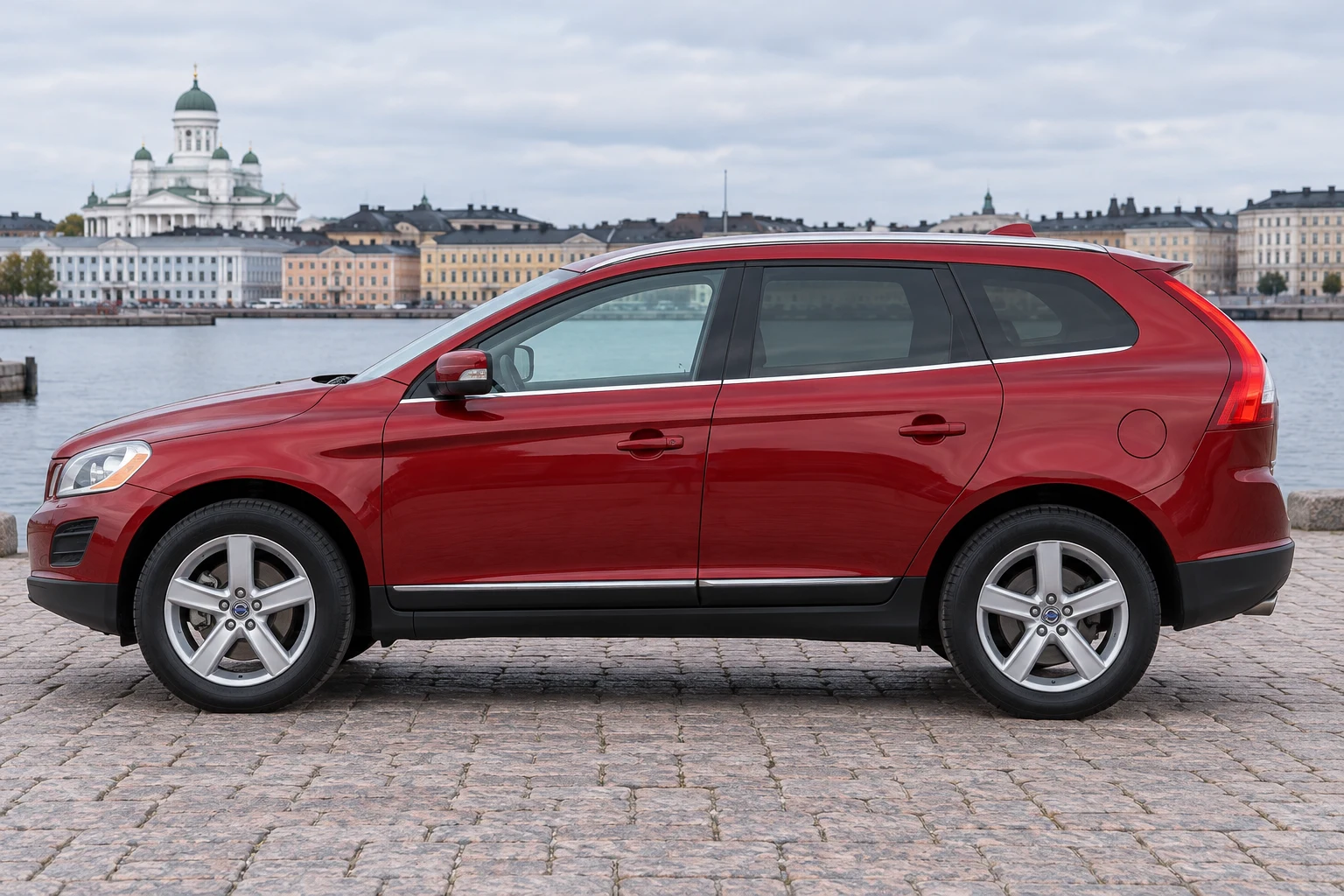 Seitenansicht (Fahrerseite) des Volvo XC60 1 als SUV (mit KI erzeugt)