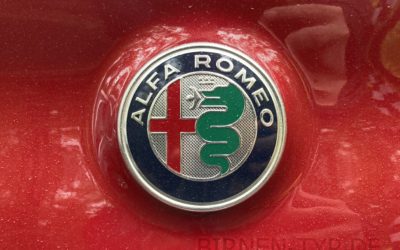 Das ist die korrekte Alfa Romeo Giulietta Abblendlicht-Birne und so wechselst Du sie (Modell 940)