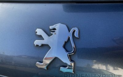 Das ist die korrekte Peugeot 308 Abblendlicht-Birne und so wechselst Du sie (Modell T9 – T9, 2. Generation)