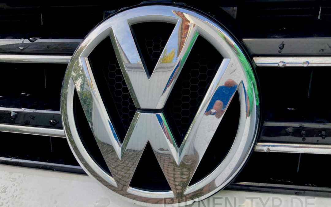 logo Lampentabellen für alle Fahrzeuge der Marke VOLKSWAGEN VW - Übersicht über alle verbauten Fernlicht- und Abblendlichtbirnen H4 oder H7