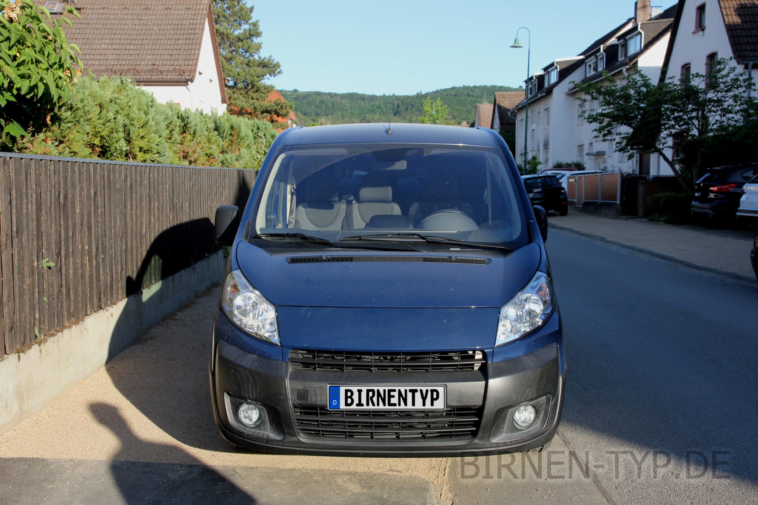 Front-Ansicht des Citroën Jumpy 2 Baujahr von 01-2007 bis 03-2016 vorne