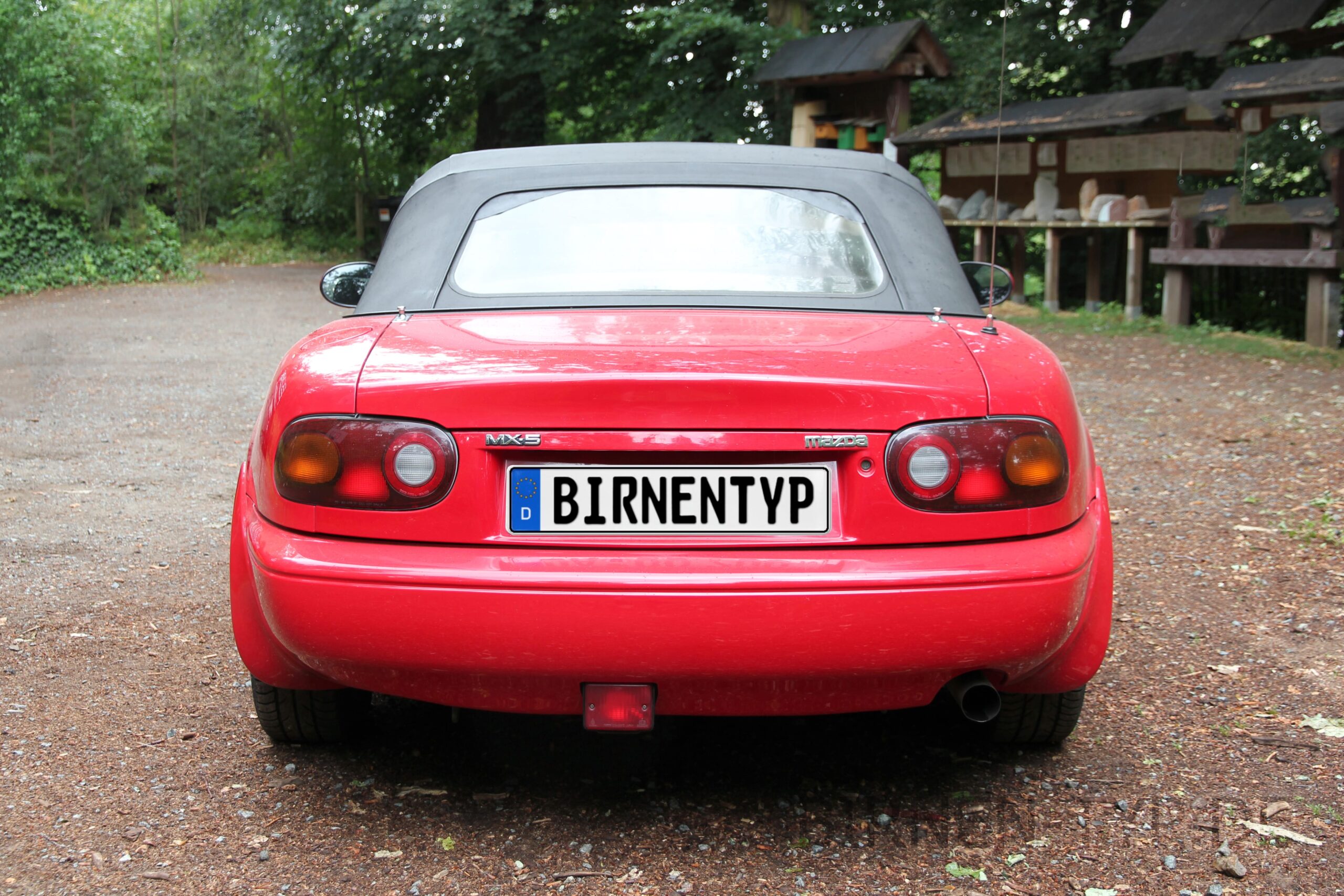 Heck-Ansicht des Mazda MX-5 MIata 1 (Modell NA) 09(1989 - 1998 hinten