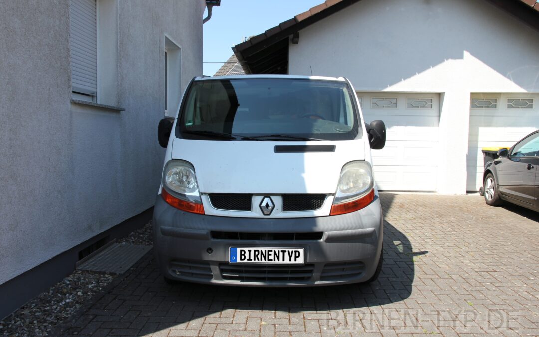 Front-Ansicht des Renault Trafic 2 Baujahr von 03-2001 bis 12-2014 vorne