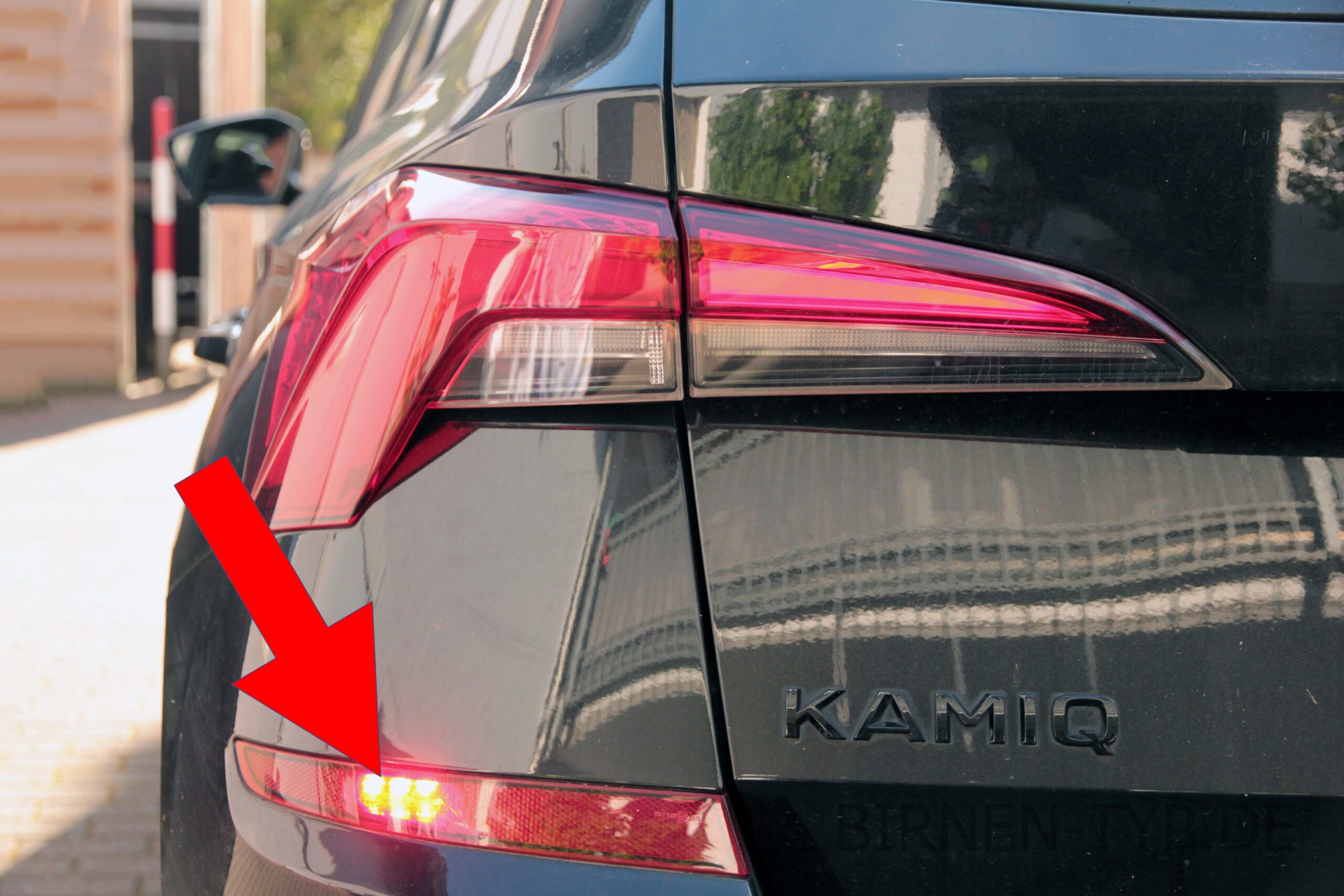 Nebelschlussleuchten-Birne hinten links oder rechts im Rücklicht des Škoda Kamiq 1 geht nicht Welche ist die korrekte Birne Bild 1 LED