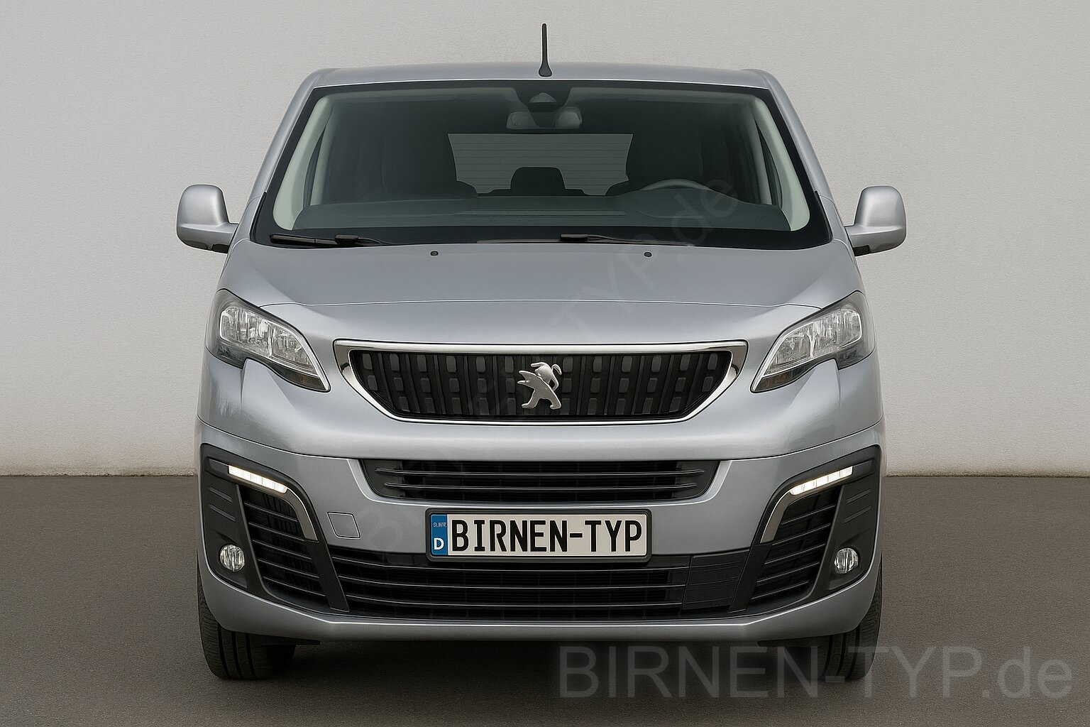 Front-Ansicht des Peugeot Traveller 1 Baujahr von 04/2016 bis heute vorne